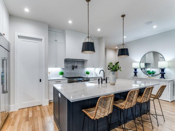 3911  Hawick Lane , Dallas Texas 75220