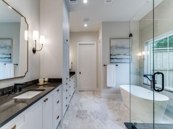 3911  Hawick Lane , Dallas Texas 75220