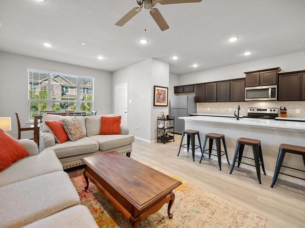 3500  Brentwood Drive , Denton Texas 76207