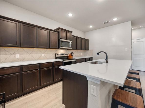 3500  Brentwood Drive , Denton Texas 76207