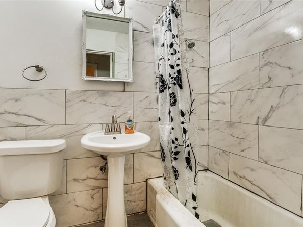 1542 W 5th Street , Irving Texas 75060