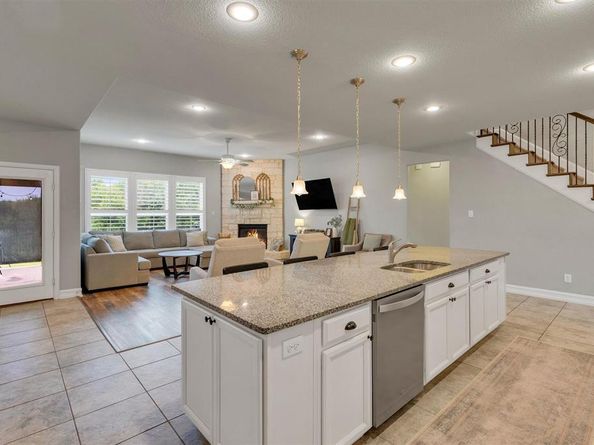 7337  Lowline Drive , Fort Worth Texas 76131