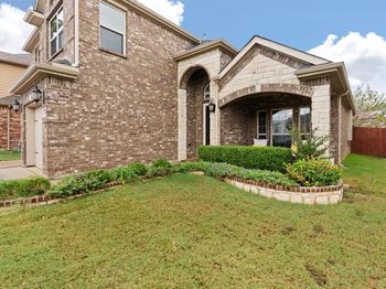 1612  Scarlet Crown Drive 
