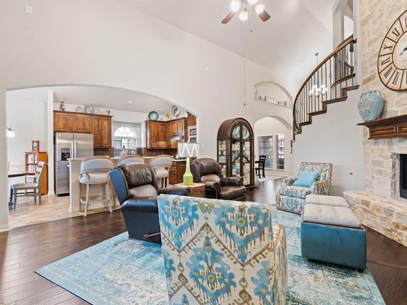 1612  Scarlet Crown Drive , Fort Worth Texas 76177