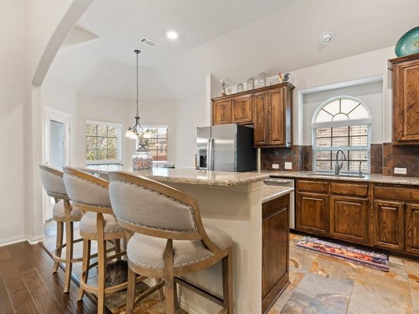 1612  Scarlet Crown Drive , Fort Worth Texas 76177