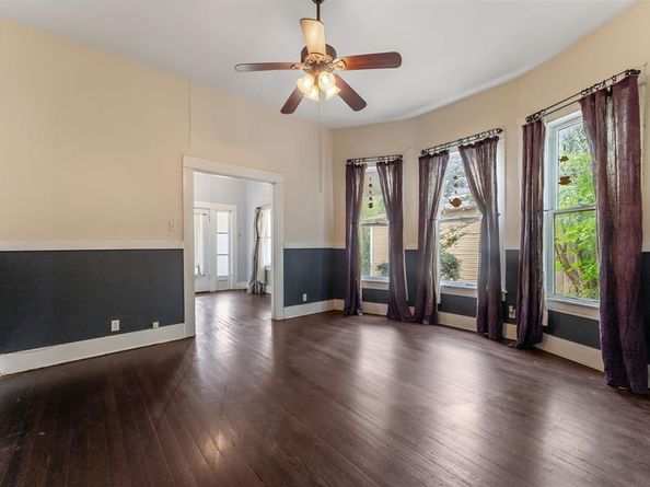 4403  Sycamore Street , Dallas Texas 75204