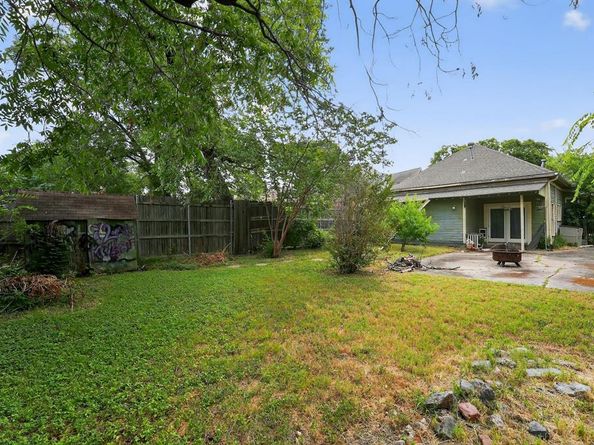 4403  Sycamore Street , Dallas Texas 75204