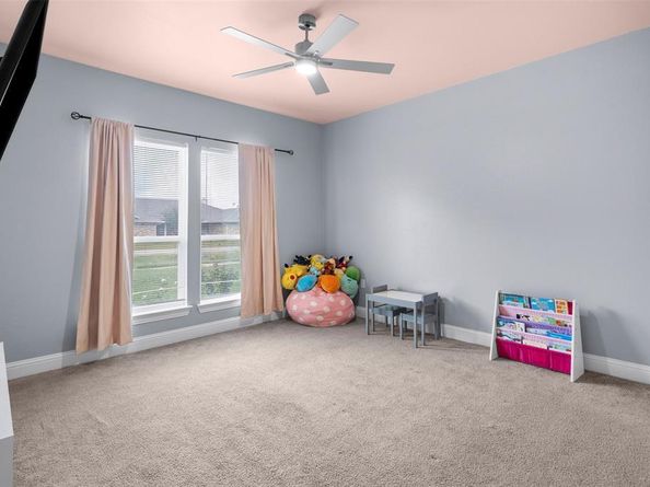 339 S Stewart Avenue , Lancaster Texas 75146