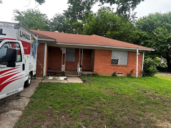 2666  Downing Avenue , Dallas Texas 75216