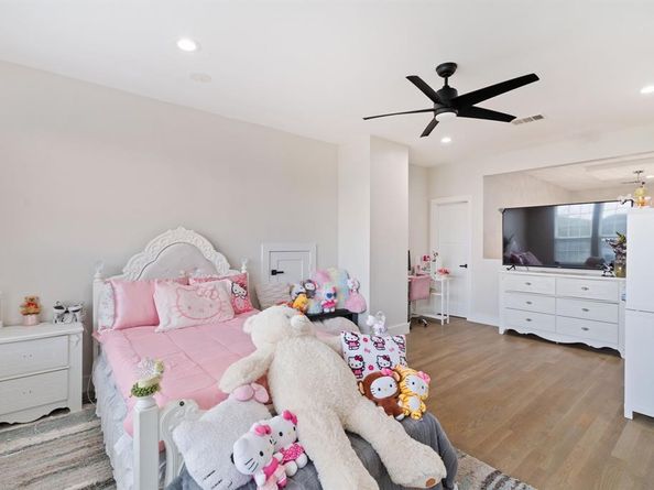 801  Applegate Drive , Dallas Texas 75253