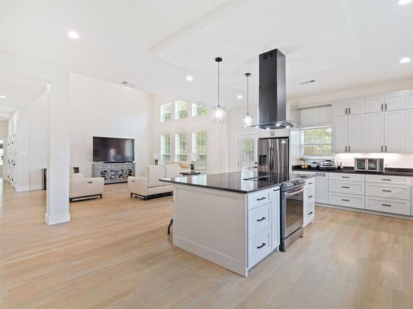 801  Applegate Drive , Dallas Texas 75253