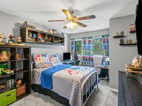 905  Poe Street , Azle Texas 76020