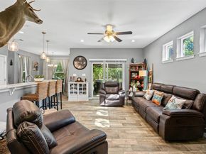 905  Poe Street , Azle Texas 76020