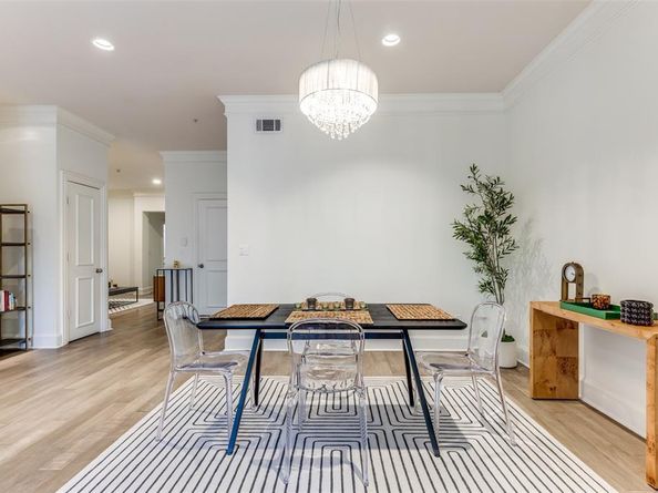 3303  Blackburn Street  203, Dallas Texas 75204