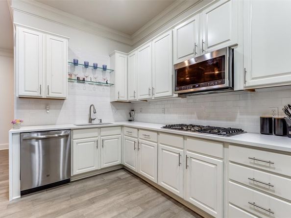 3303  Blackburn Street  203, Dallas Texas 75204