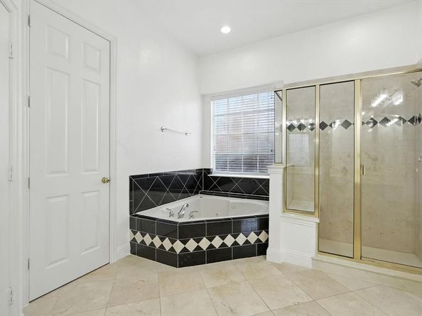 9126  Jasmine Lane , Irving Texas 75063