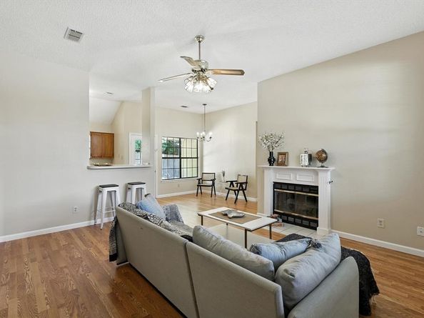 1027  Brittany Drive , Denton Texas 76209