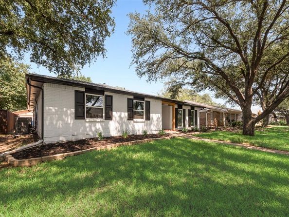 1825  Chamberlain Drive , Carrollton Texas 75007