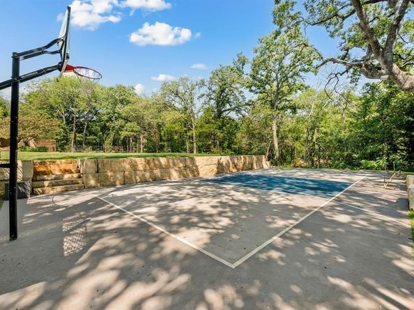 831  Simmons Court , Southlake Texas 76092