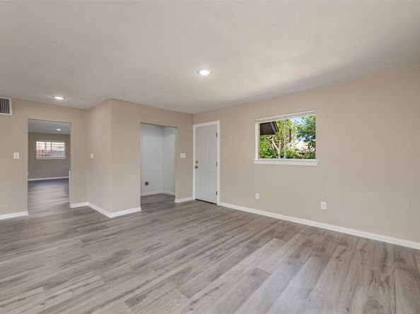 2311 E Mitchell Street , Arlington Texas 76010