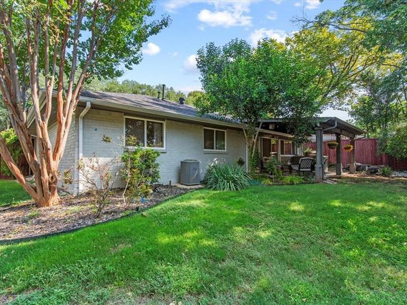 3708  Crown Shore Drive , Dallas Texas 75244
