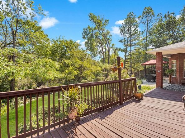 626  Briar Court , Kennedale Texas 76060
