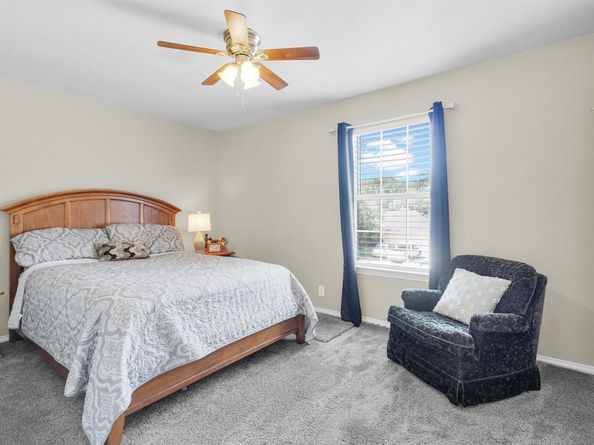 626  Briar Court , Kennedale Texas 76060