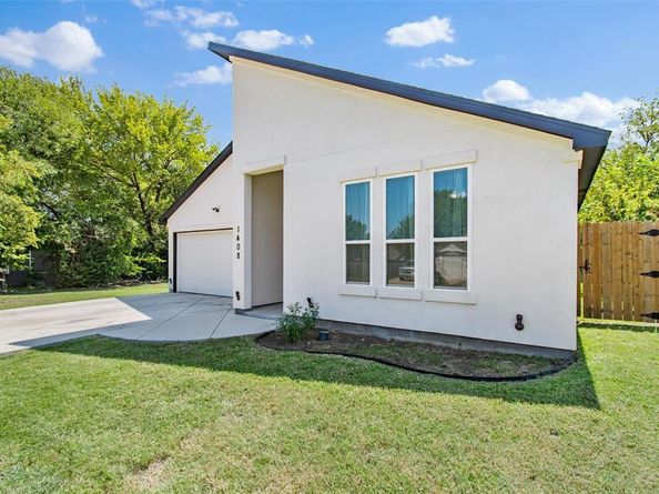 1408 E Myrtle Street , Fort Worth Texas 76104