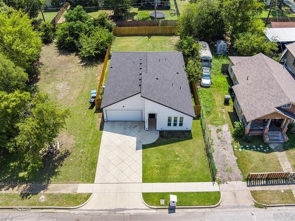 1408 E Myrtle Street , Fort Worth Texas 76104