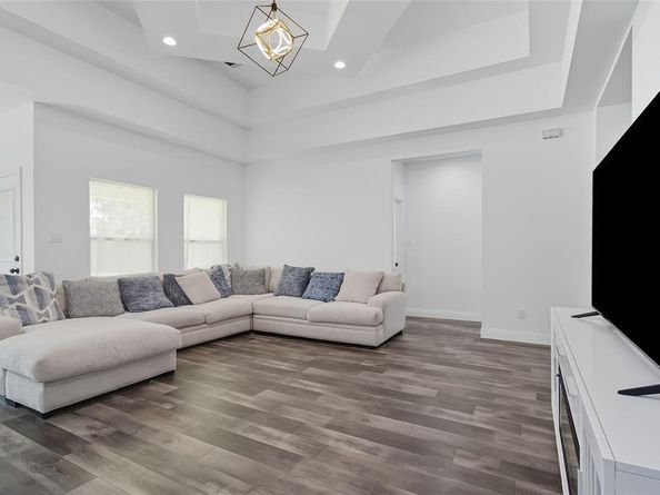 1408 E Myrtle Street , Fort Worth Texas 76104