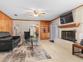 5005  South Drive , Fort Worth Texas 76132