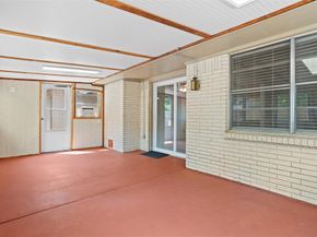 5005  South Drive , Fort Worth Texas 76132