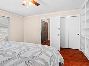 5005  South Drive , Fort Worth Texas 76132