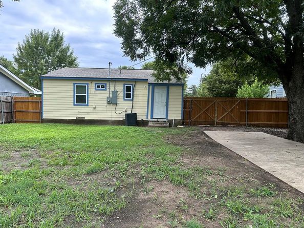 133 E Taylor Drive , Garland Texas 75040