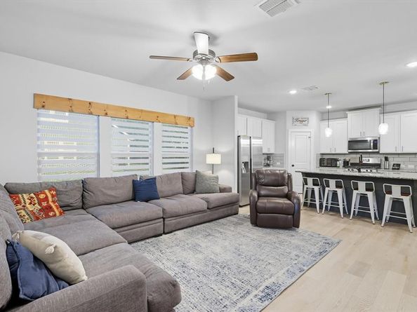 2209  Chebi Lane , Denton Texas 76209