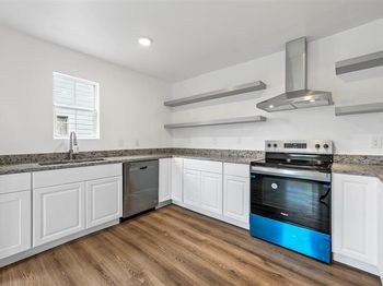 504 E Robert Street 