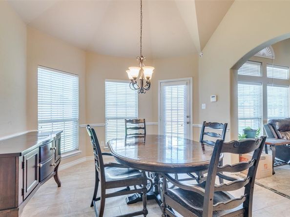 7311  Padilla  , Grand Prairie Texas 75054