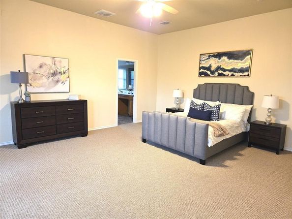 1032  Bending Oak Drive , Cedar Hill Texas 75104
