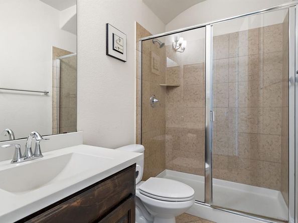 208  Rolling Fork Bend , Irving Texas 75039