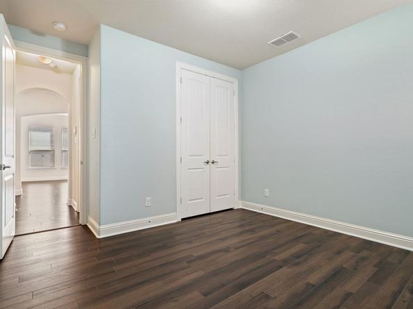 208  Rolling Fork Bend , Irving Texas 75039