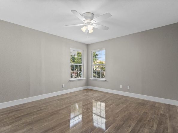 2115  Chatham Square  , Dallas Texas 75227