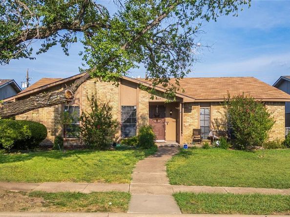 3014  Rockett Drive , Carrollton Texas 75007