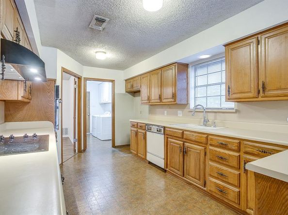 7748  Skylake Drive , Fort Worth Texas 76179