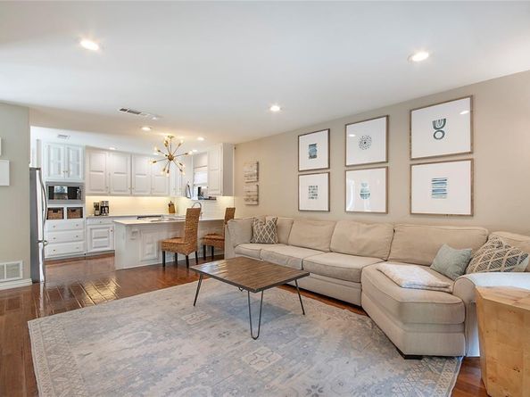 16981  Davenport Court , Dallas Texas 75248