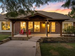 2501  Green Oak Drive , Carrollton Texas 75010
