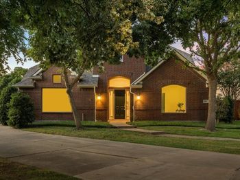 2501  Green Oak Drive 