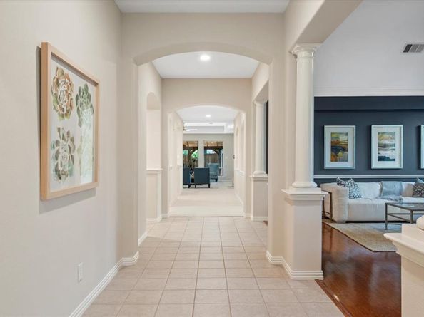 2501  Green Oak Drive , Carrollton Texas 75010