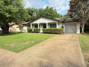 2621  Trinity Street , Irving Texas 75062