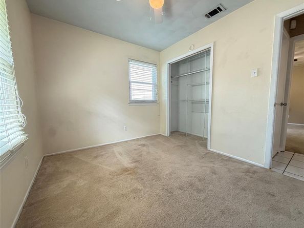 2621  Trinity Street , Irving Texas 75062