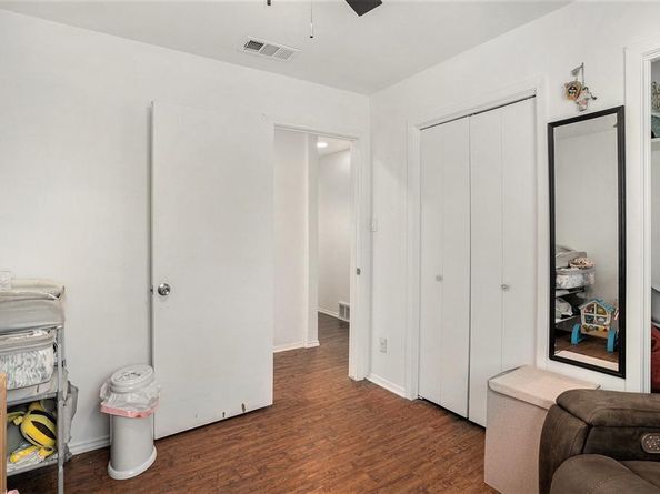 201  Bluebird Circle , Denton Texas 76209